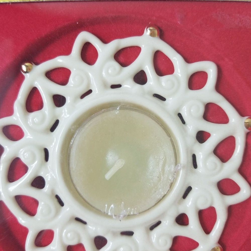 NWT LENOX HOLIDAY SNOWLIGHT CANDLE HOLDER - Picture 2 of 8